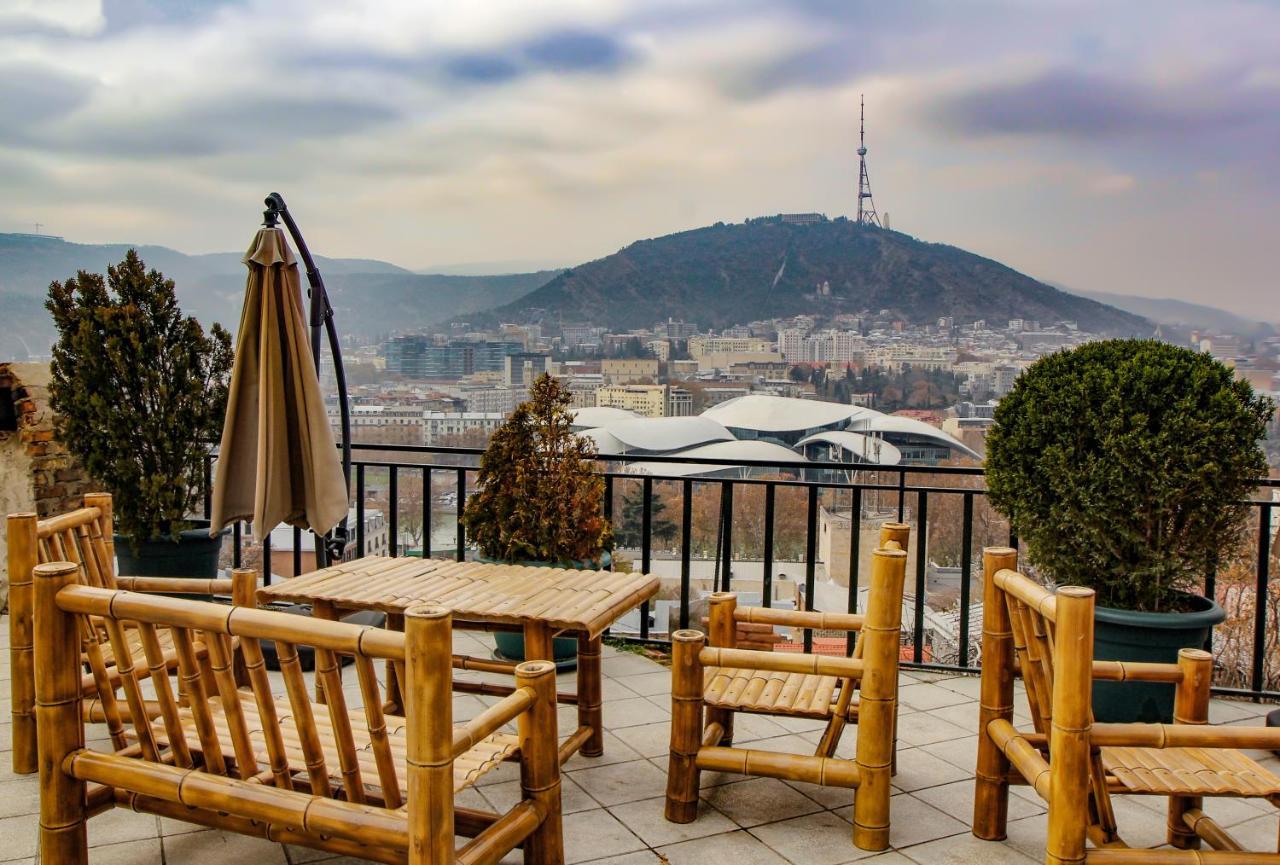Tbilisi Tower Apartment Екстер'єр фото